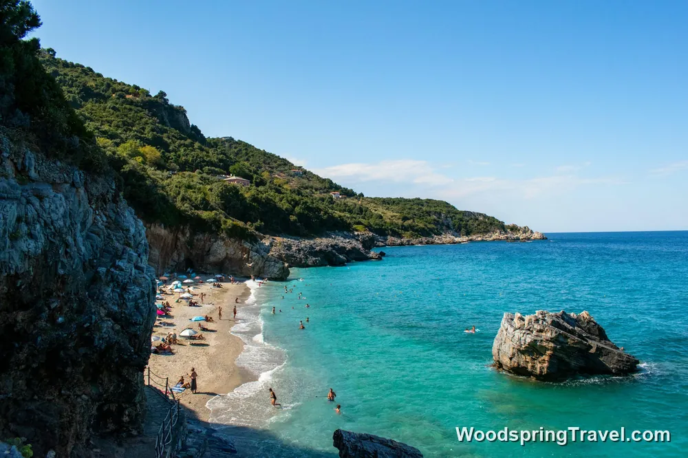 Imagem principal de Starry Nights in Greece & Croatia a bordo do Scarlet Lady