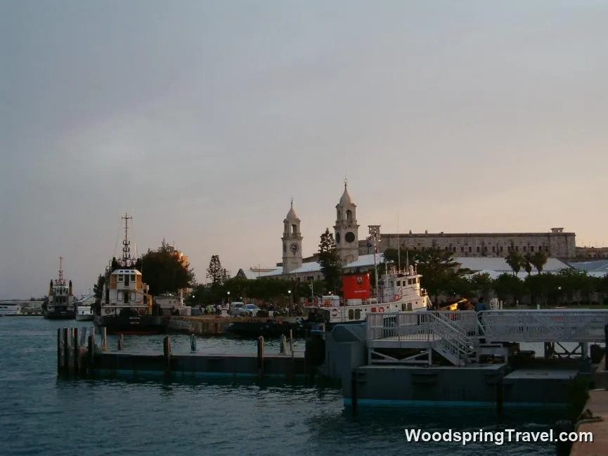 Titelbild für Bermuda mit Übernachtung im Hafen Kreuzfahrt an Bord der Valiant Lady